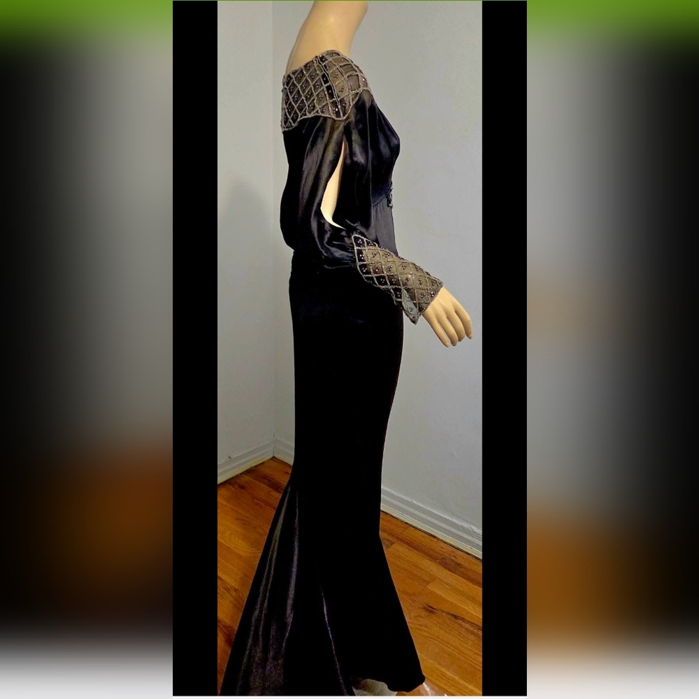 Exquisite 1920s Antique Bias Silk Beaded  Black Evening Dress - Picture 6 of 8